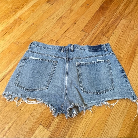 Zara distressed 2” inseam high waist shorts 14 - Picture 2 of 5